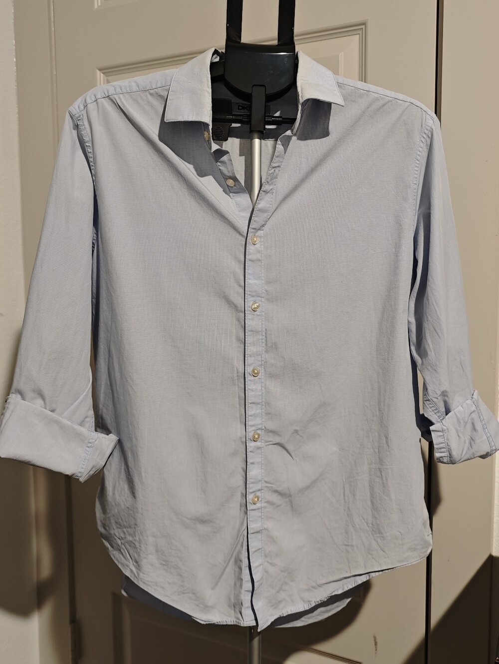DKNY Men's Slim-Fit Long Sleeve Dress Shirt – Light Blue Size L ( 16 1/2 32/33 )
